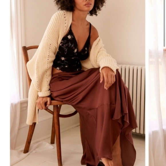 Free People Dresses & Skirts - NWOT Free People You're An Angel Satin Half Slip Midi Skirt. Size XS.